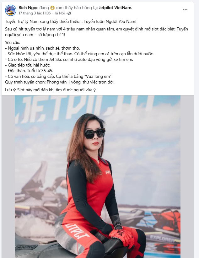 Em nhân viên massage bí mật nhét cu vào lồn